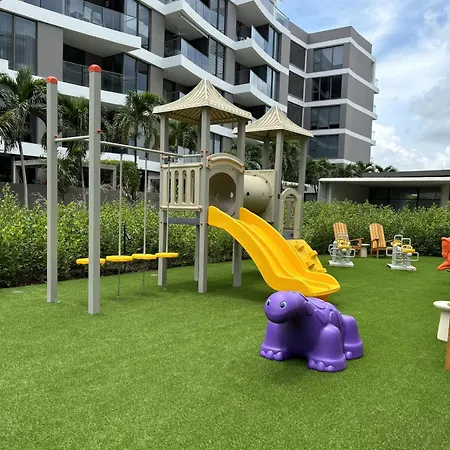 Vive A La Orilla Del Mar Un Descanso Regenerador. Apartamento *